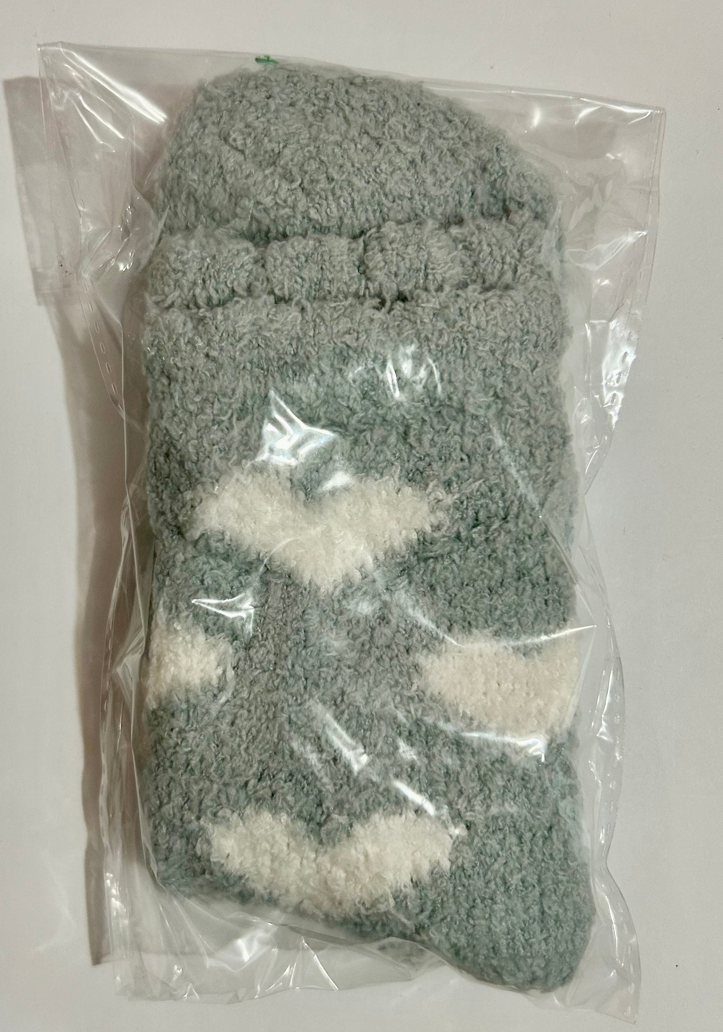 Lt Blue/Gray Heart Plush Fuzzy Socks